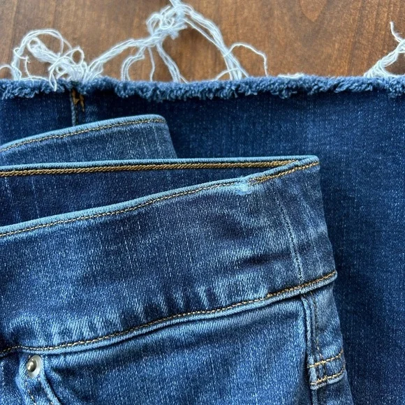 SPANX Cropped Flare Raw Hem Denim Jeans | Medium Wash | High-Rise | Size Large - Picture 8 of 8